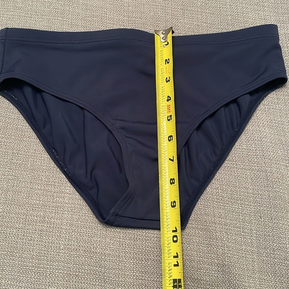 Croft & Barrow Navy Blue Swim Bottoms Size 8 High Waisted - Picture 7 of 9